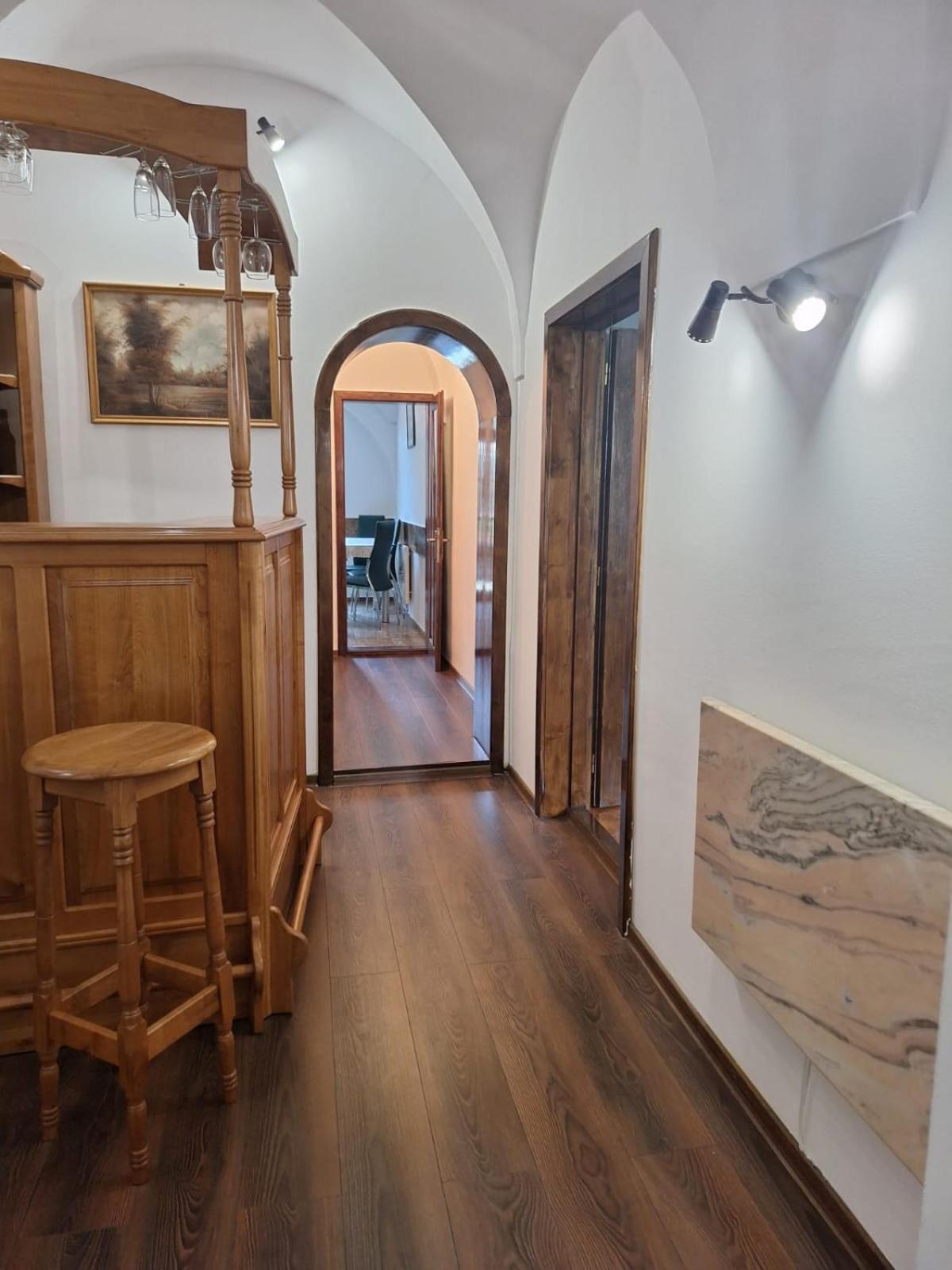 Classy View - Panoramic Sibiu Suite ภายนอก รูปภาพ
